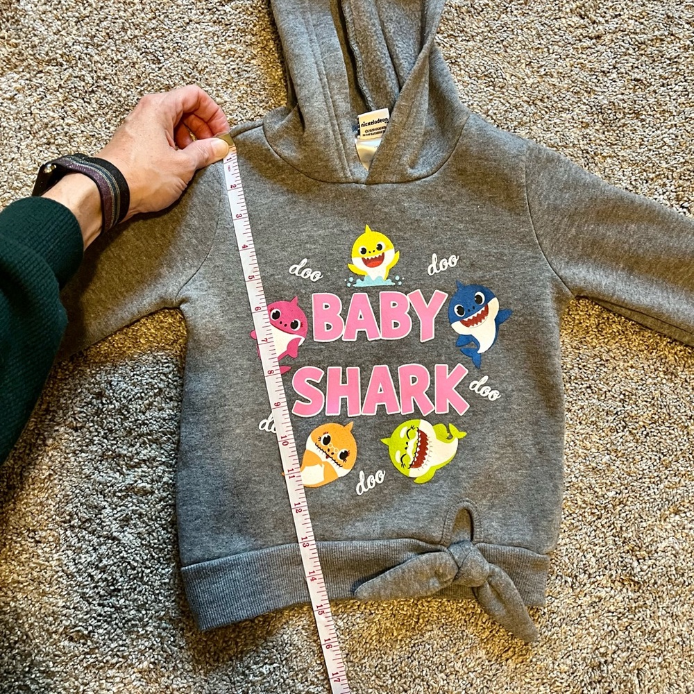 Doo! doo! doo! Like New Baby Shark Hoodie - 3T Cuteness! 🦈👧 - Picture 7 of 10